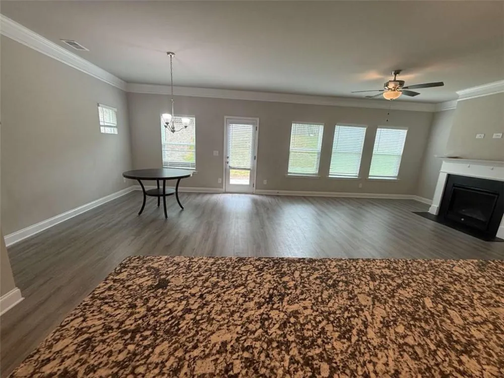 1521 Winding Ridge Trl Hoschton, GA 30548
