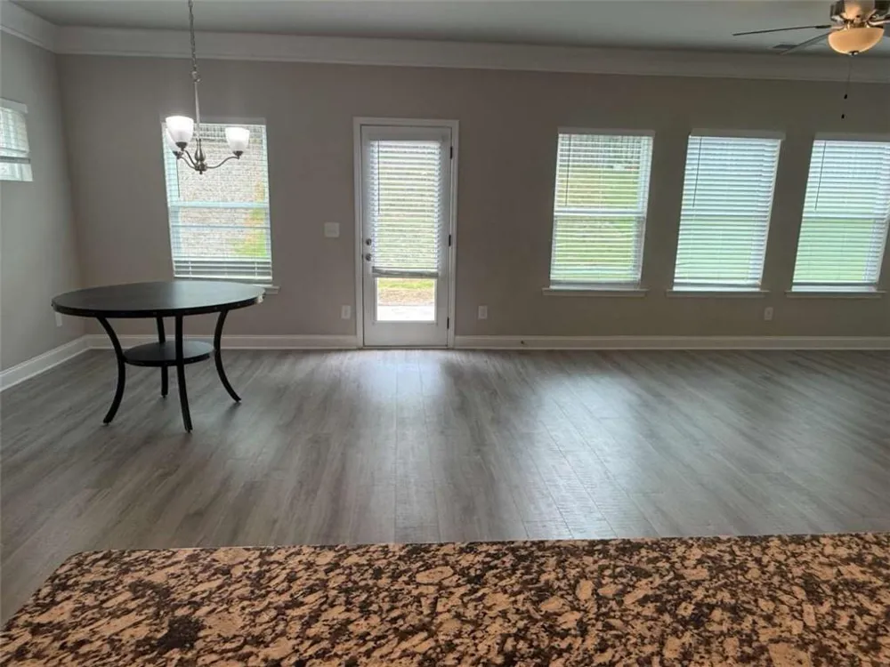 1521 Winding Ridge Trl Hoschton, GA 30548