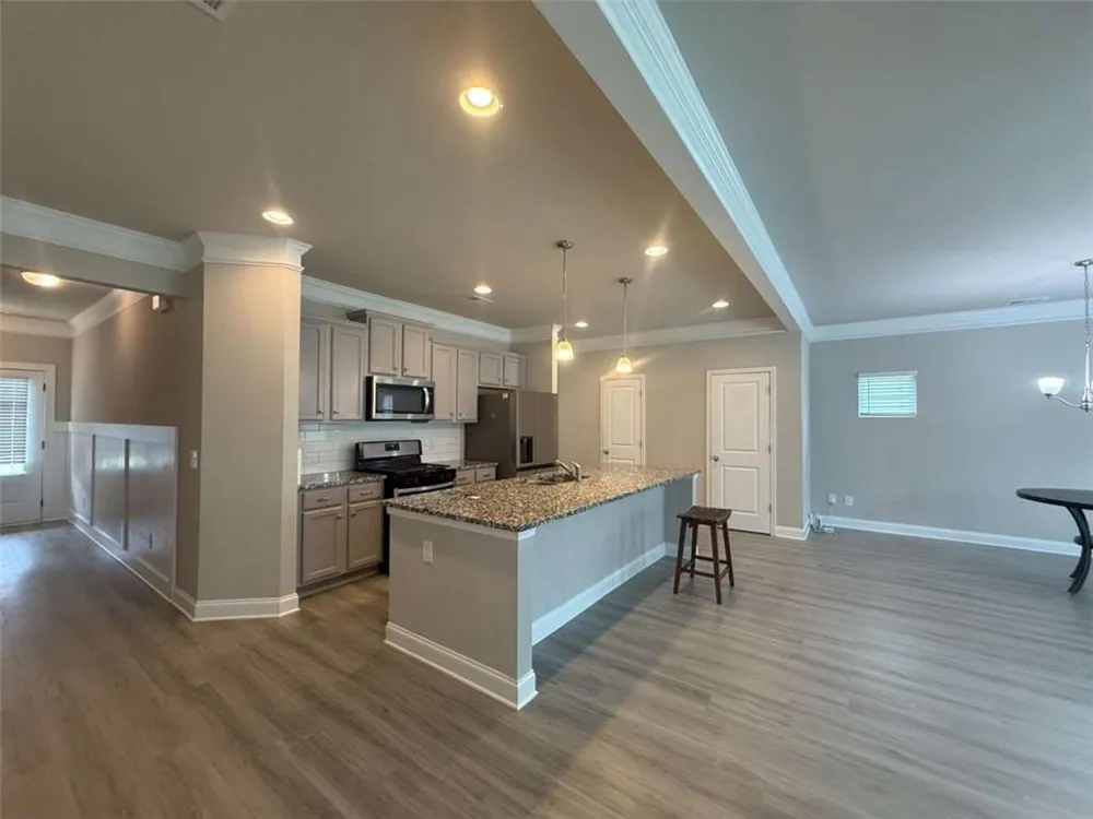 1521 Winding Ridge Trl Hoschton, GA 30548