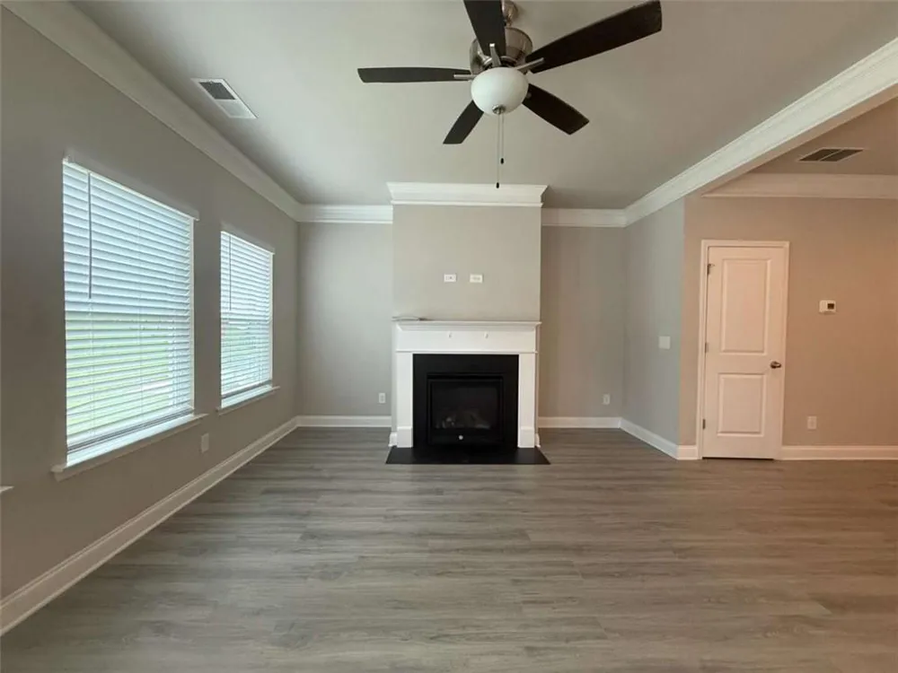 1521 Winding Ridge Trl Hoschton, GA 30548