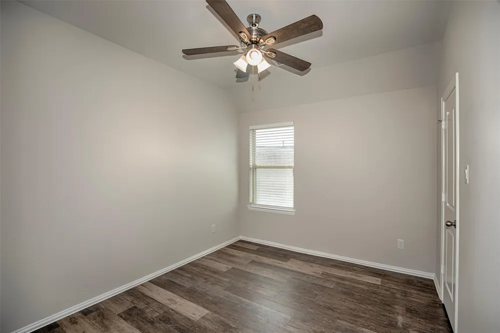 10642 Wagner Street Iowa Colony, TX 77583