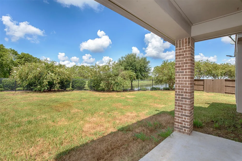 10642 Wagner Street Iowa Colony, TX 77583