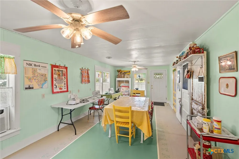 522 County Road 329 Milano, TX 76556