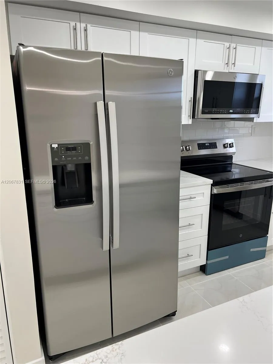 5900 NW 44th St #405 Lauderhill, FL 33319