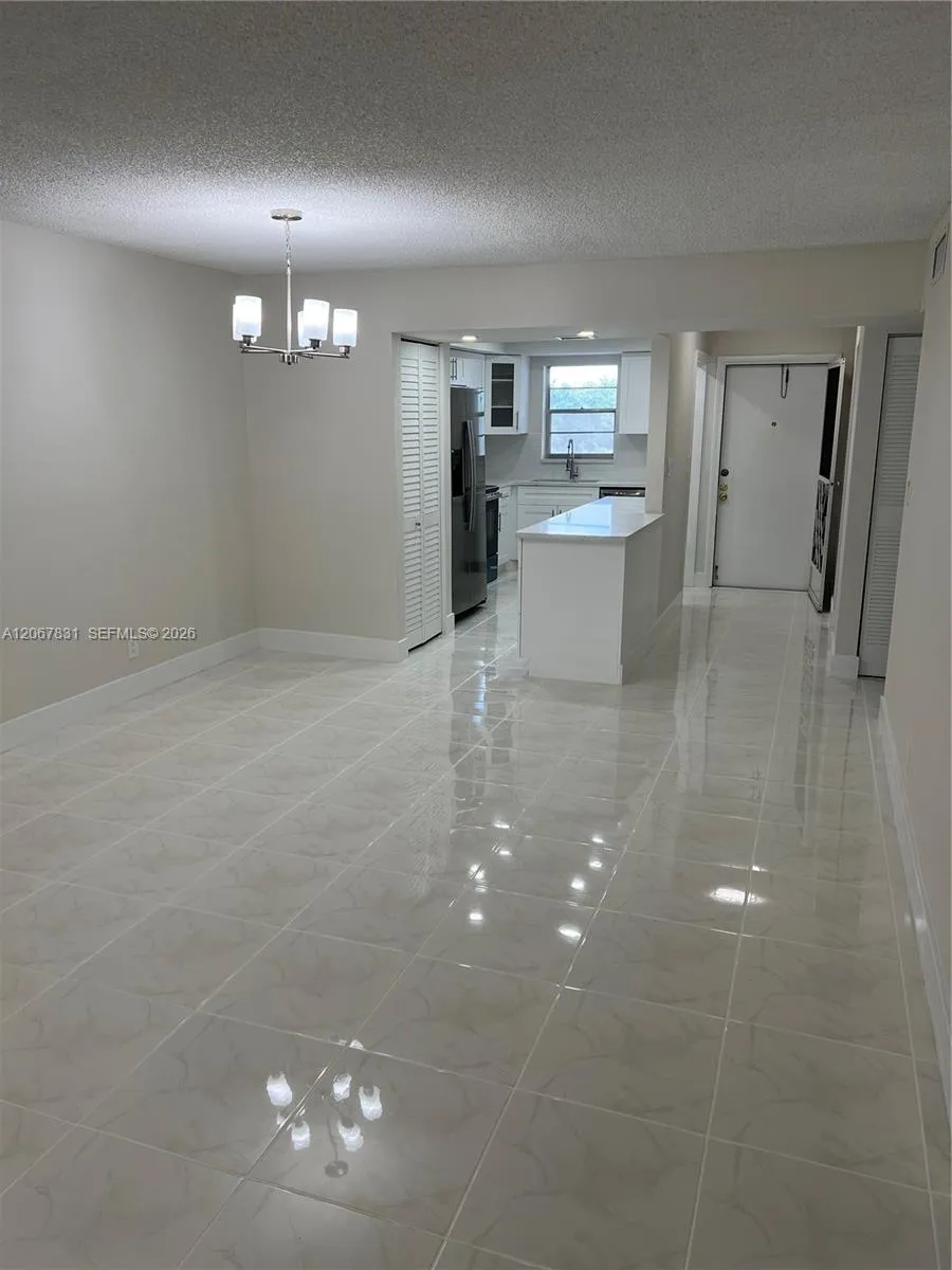 5900 NW 44th St #405 Lauderhill, FL 33319