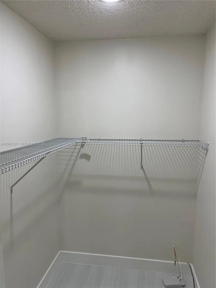 5900 NW 44th St #405 Lauderhill, FL 33319
