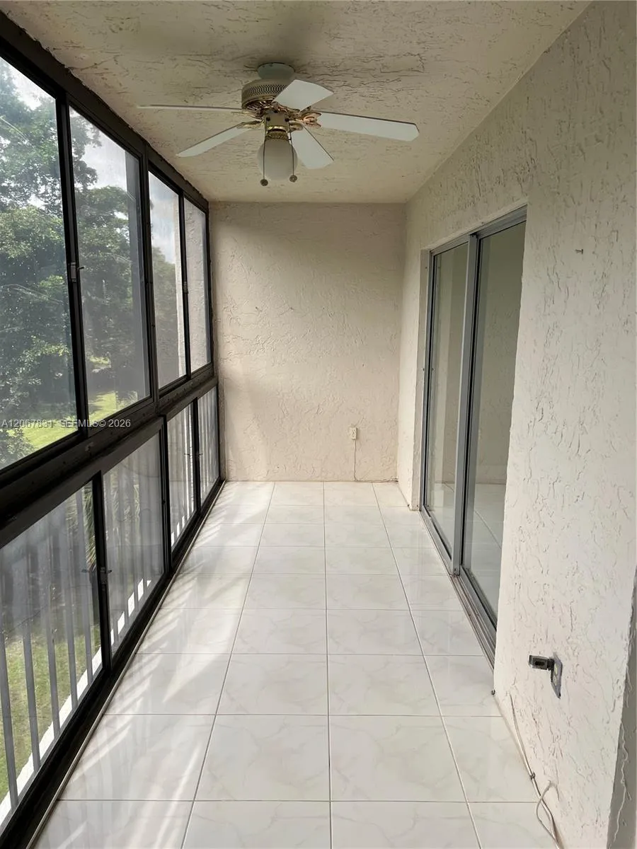 5900 NW 44th St #405 Lauderhill, FL 33319