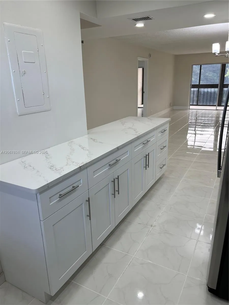 5900 NW 44th St #405 Lauderhill, FL 33319