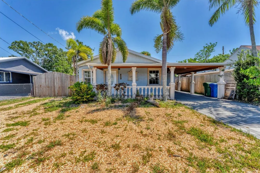 513 25TH AVENUE W Bradenton, FL 34205