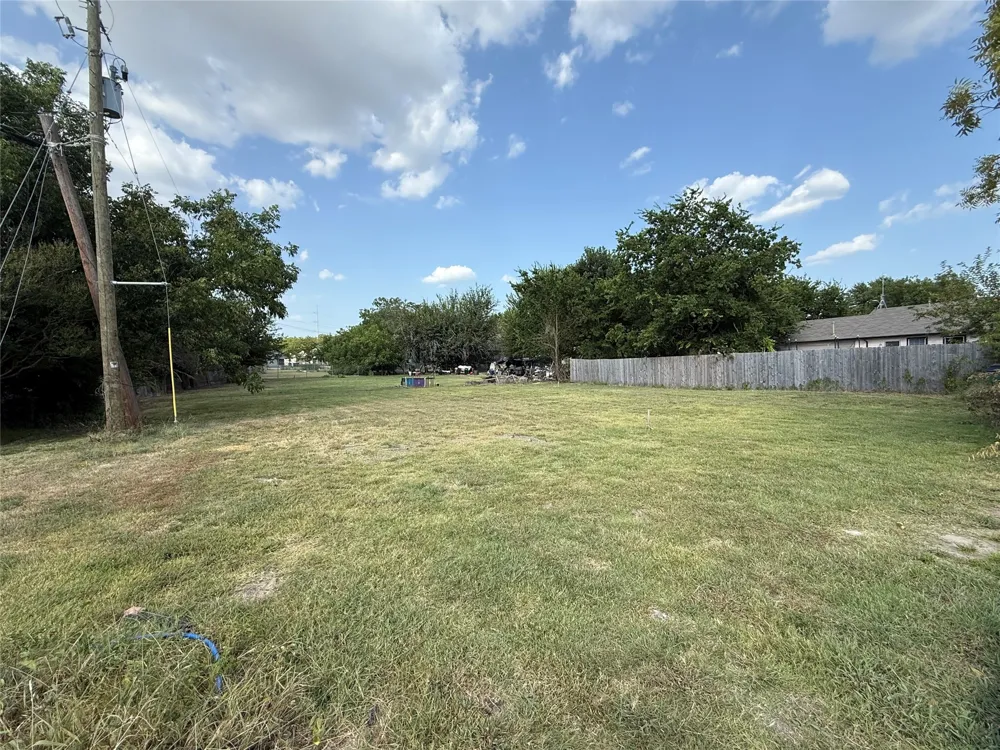 2211 Foster Circle Caddo Mills, TX 75135