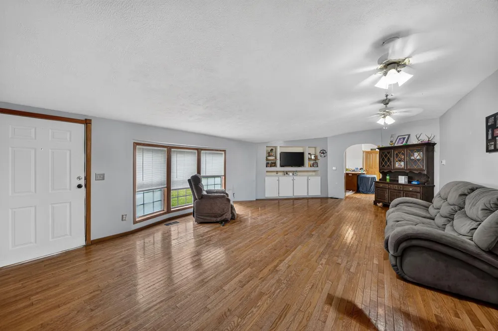 30083 M 62 W Pokagon Township, MI 49047