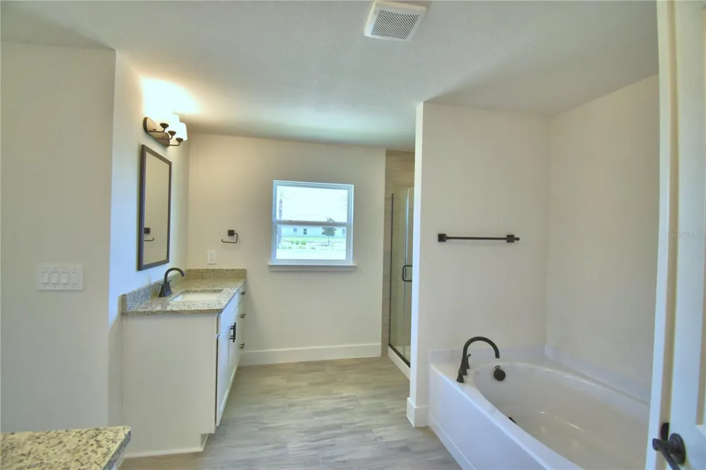 5415 WATERSIDE DRIVE Auburndale, FL 33823