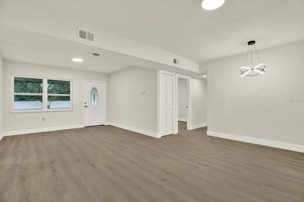 3606 AUTUMN PALM DRIVE Zephyrhills, FL 33541