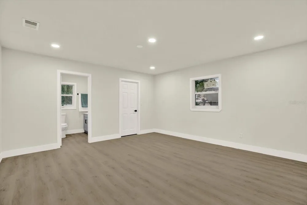 3606 AUTUMN PALM DRIVE Zephyrhills, FL 33541