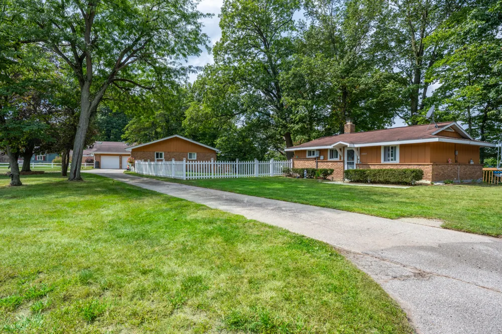 10476 Range Line Road Berrien Springs, MI 49103