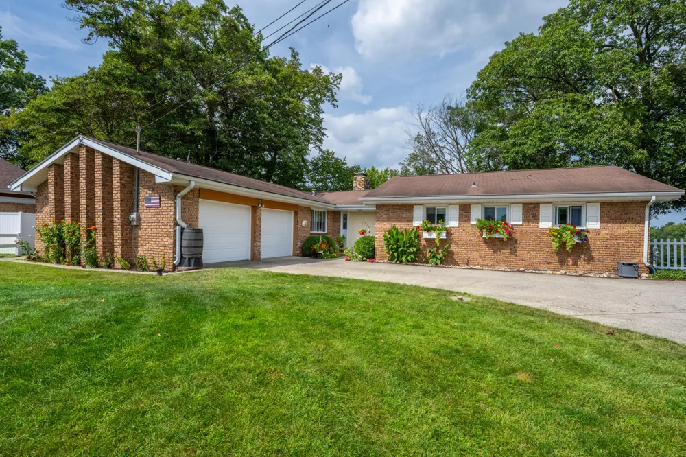 10476 Range Line Road Berrien Springs, MI 49103