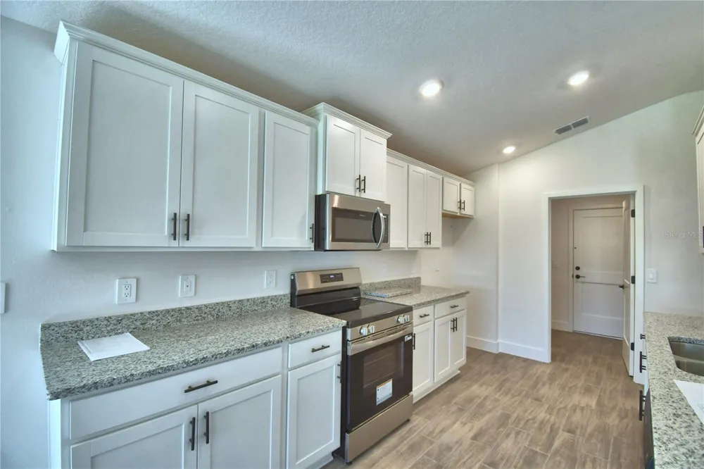 4964 TENNESSEE LAKE DRIVE Auburndale, FL 33823