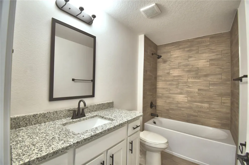 4964 TENNESSEE LAKE DRIVE Auburndale, FL 33823