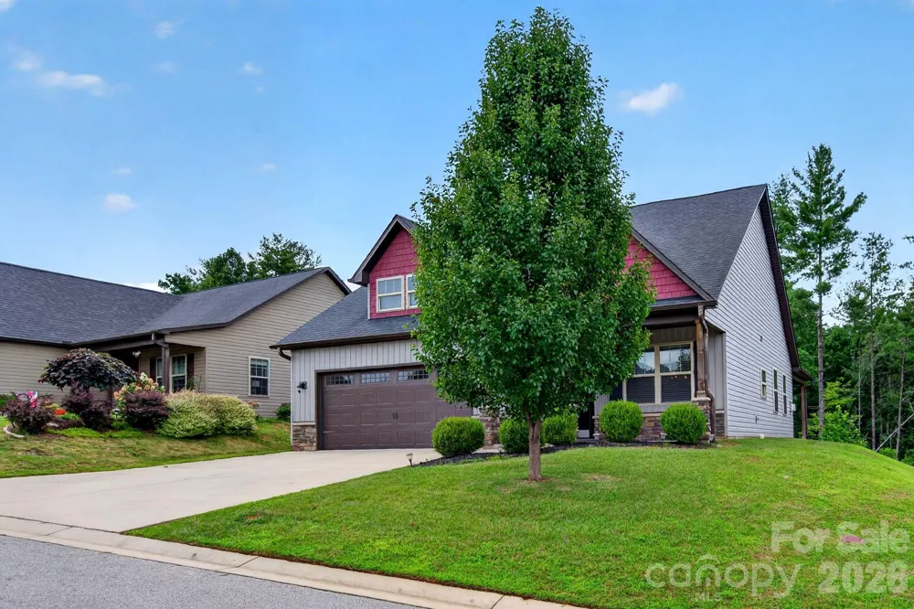 214 Water Leaf Drive Weaverville, NC 28787
