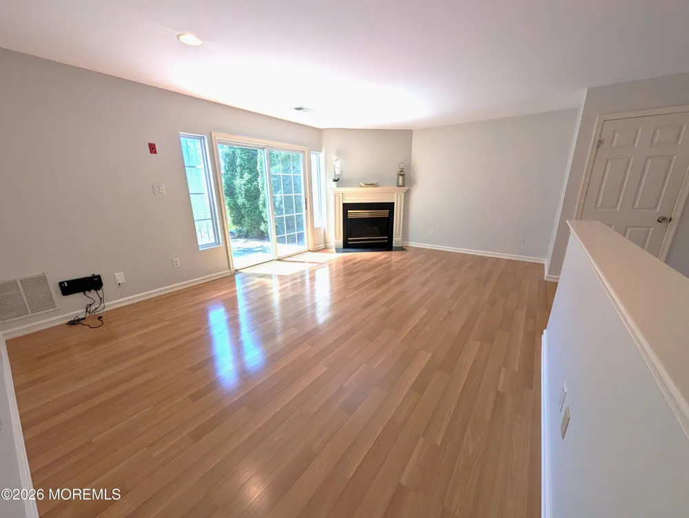53 Grassmere Court #5 Freehold, NJ 07728