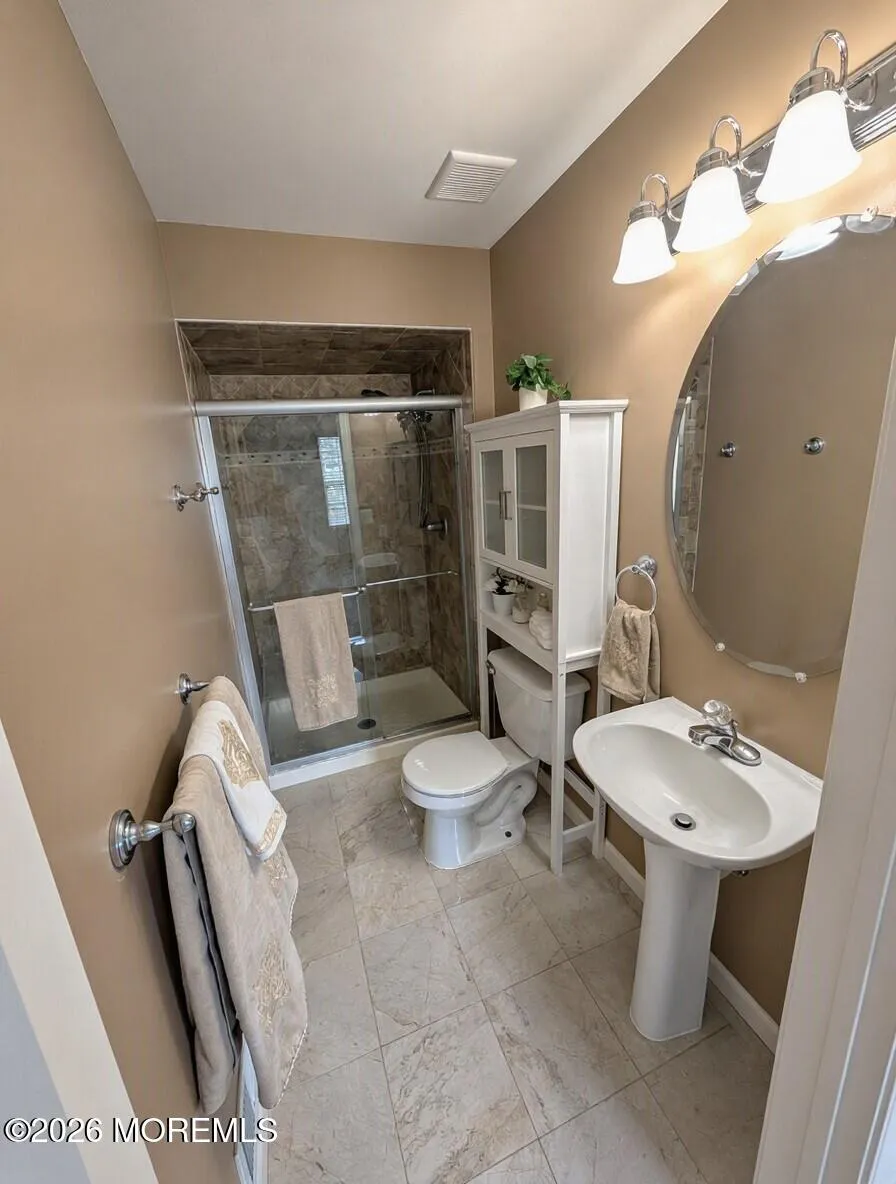 53 Grassmere Court #5 Freehold, NJ 07728