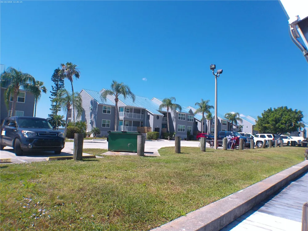 4410 WARREN AVENUE #107 Port Charlotte, FL 33953