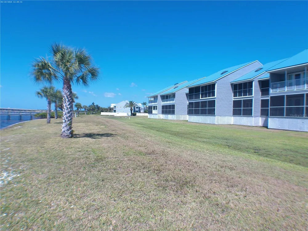 4410 WARREN AVENUE #107 Port Charlotte, FL 33953
