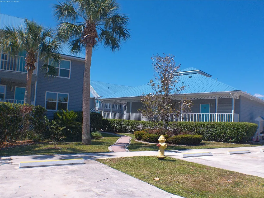 4410 WARREN AVENUE #107 Port Charlotte, FL 33953