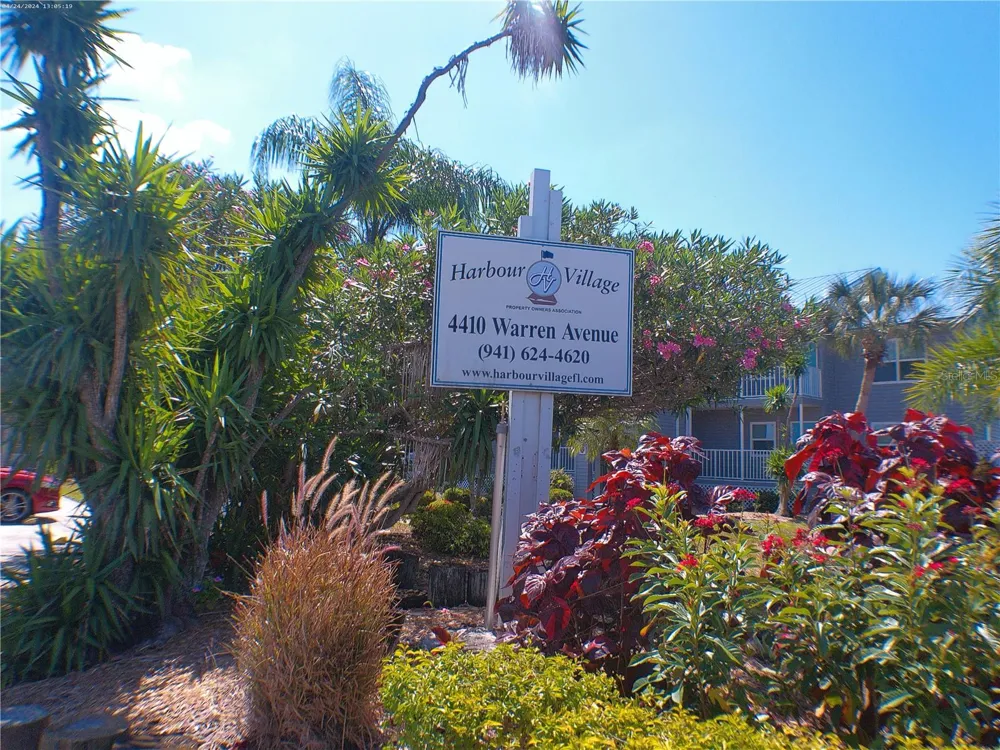 4410 WARREN AVENUE #107 Port Charlotte, FL 33953