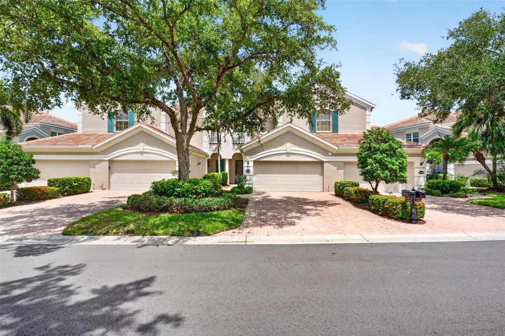 7492 BOTANICA PARKWAY #102 Sarasota, FL 34238