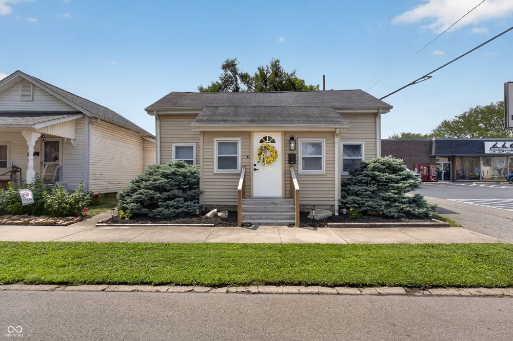 1516 Chestnut Street Columbus, IN 47201