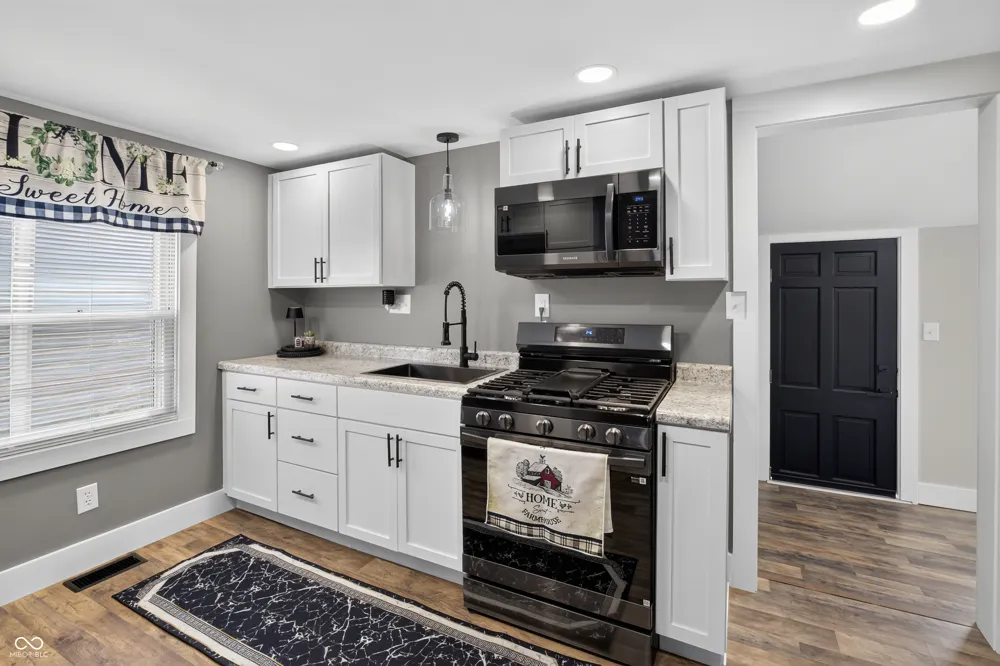 1516 Chestnut Street Columbus, IN 47201