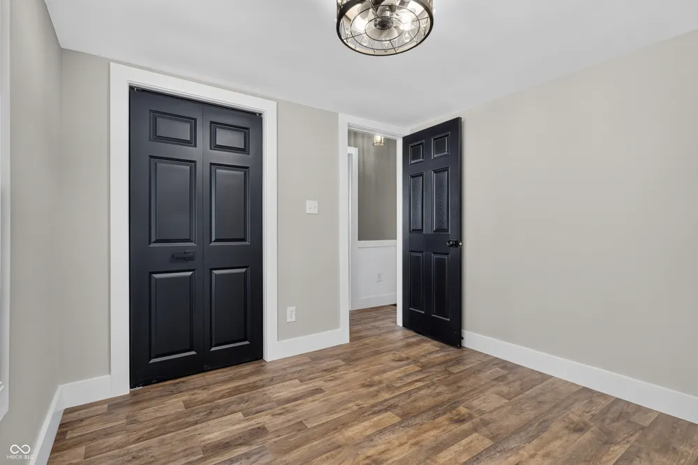 1516 Chestnut Street Columbus, IN 47201