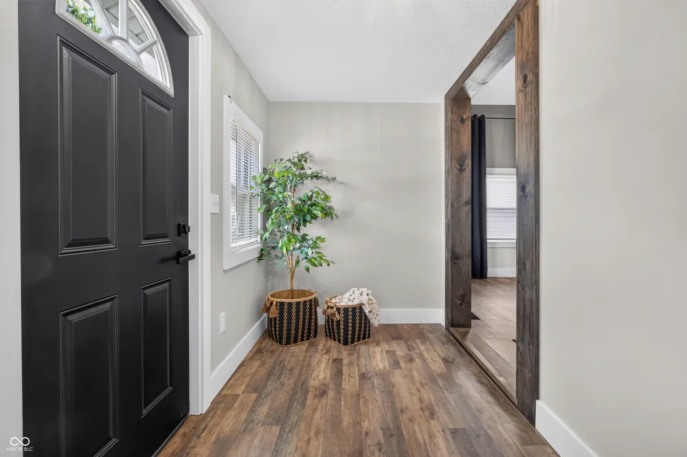 1516 Chestnut Street Columbus, IN 47201