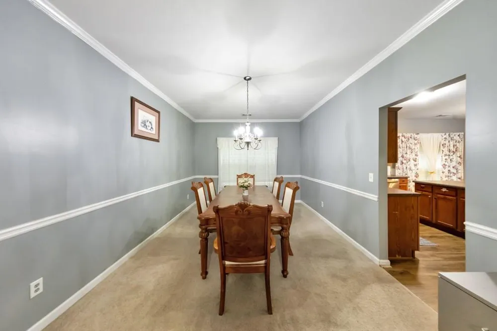 179 Holbrook Drive Dallas, GA 30132