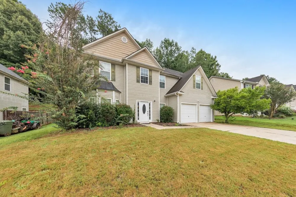 179 Holbrook Drive Dallas, GA 30132