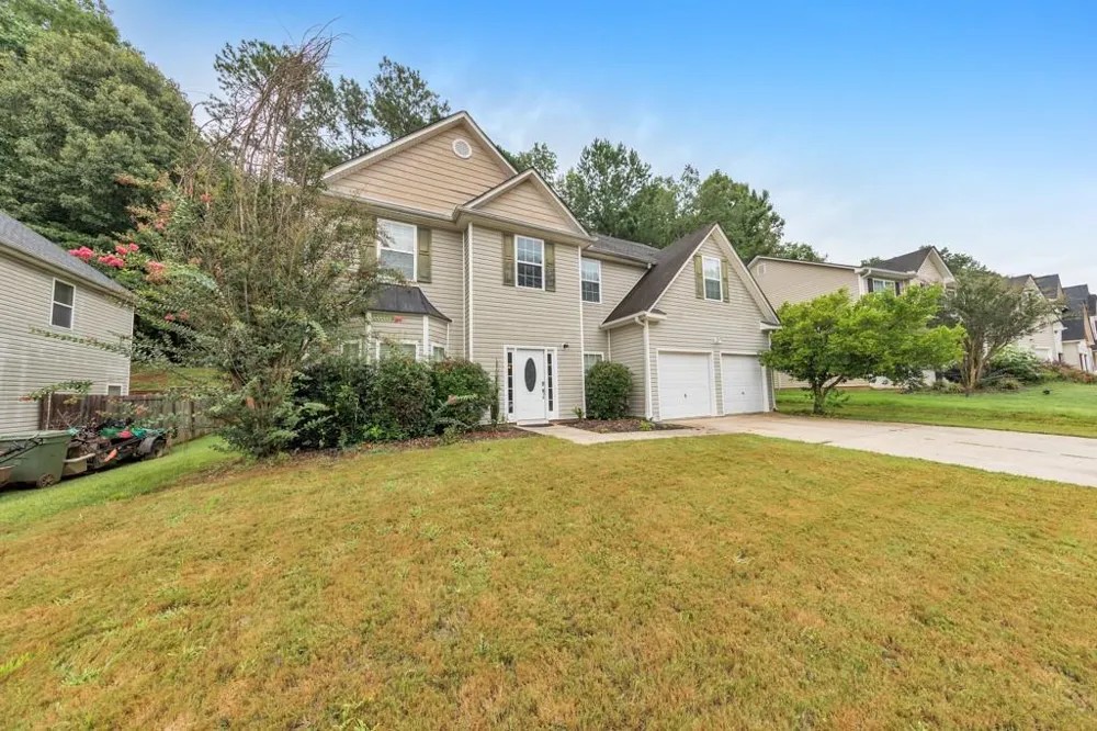 179 Holbrook Drive Dallas, GA 30132