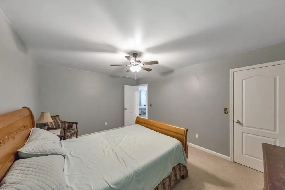 179 Holbrook Drive Dallas, GA 30132