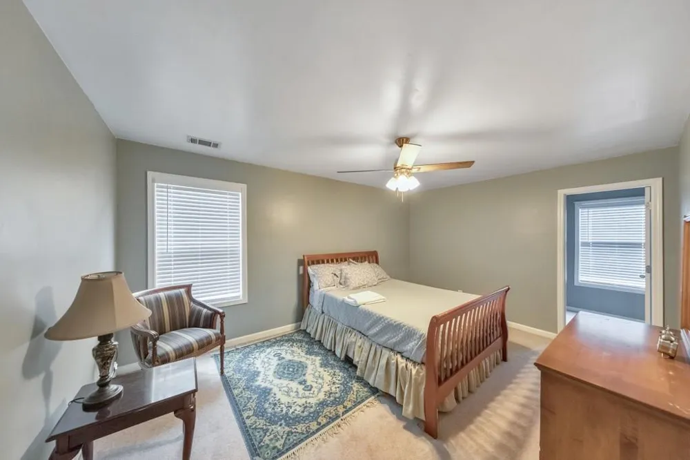 179 Holbrook Drive Dallas, GA 30132