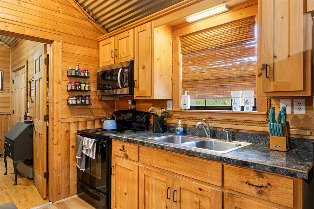 12354 W Fm 8 Stephenville, TX 76401