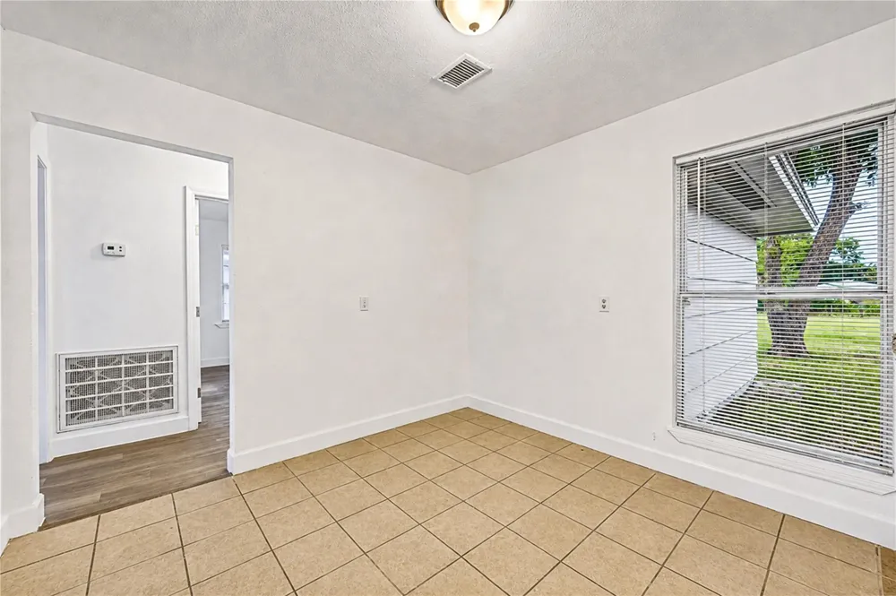 1206 Gary Avenue Pasadena, TX 77502