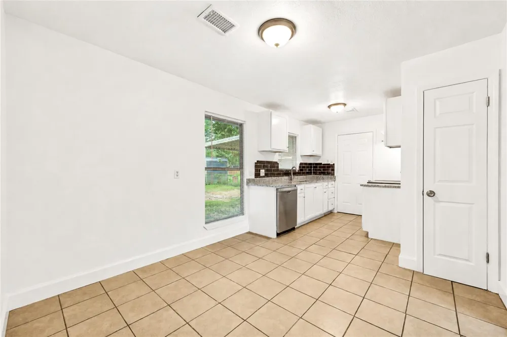 1206 Gary Avenue Pasadena, TX 77502