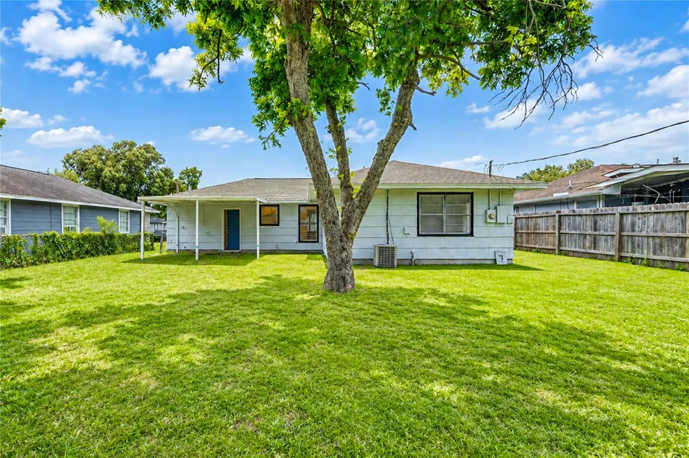 1206 Gary Avenue Pasadena, TX 77502