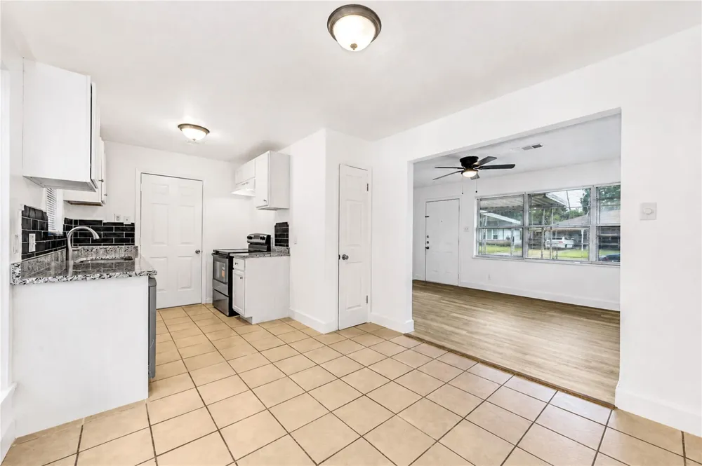 1206 Gary Avenue Pasadena, TX 77502