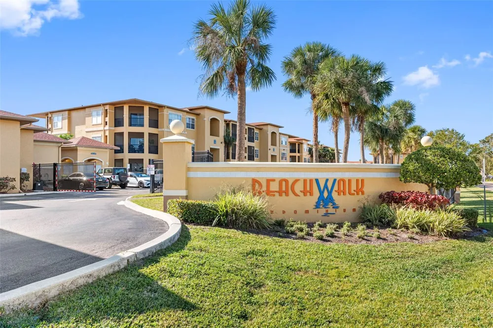 4323 BAYSIDE VILLAGE DRIVE #329 Tampa, FL 33615