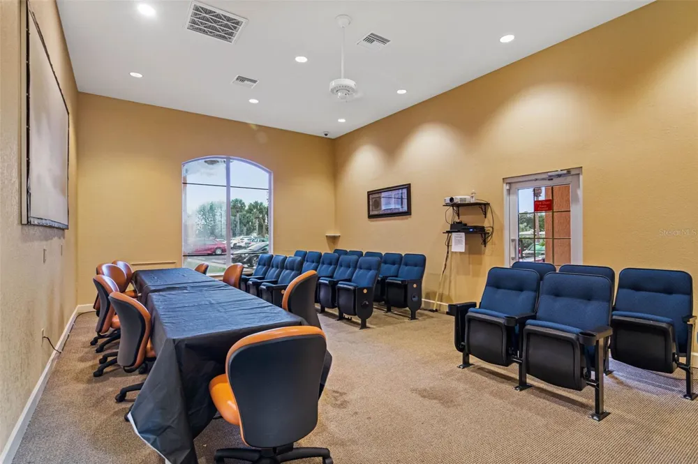 4323 BAYSIDE VILLAGE DRIVE #329 Tampa, FL 33615