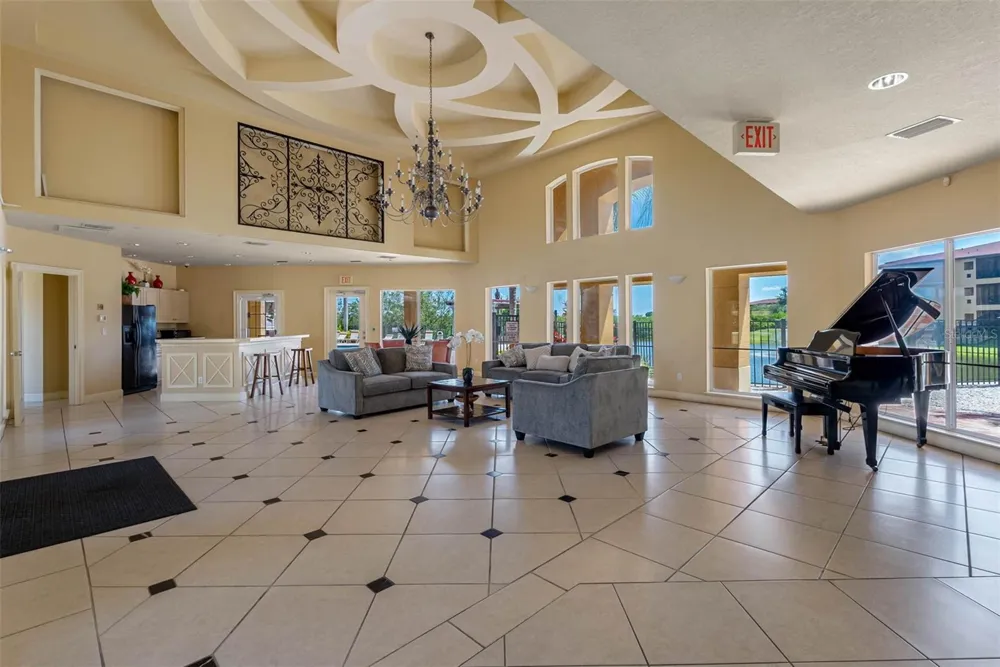 4323 BAYSIDE VILLAGE DRIVE #329 Tampa, FL 33615