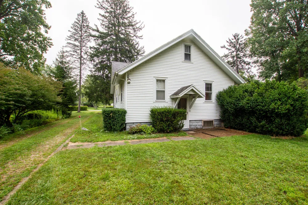12770 S Wolcott Sawyer, MI 49125