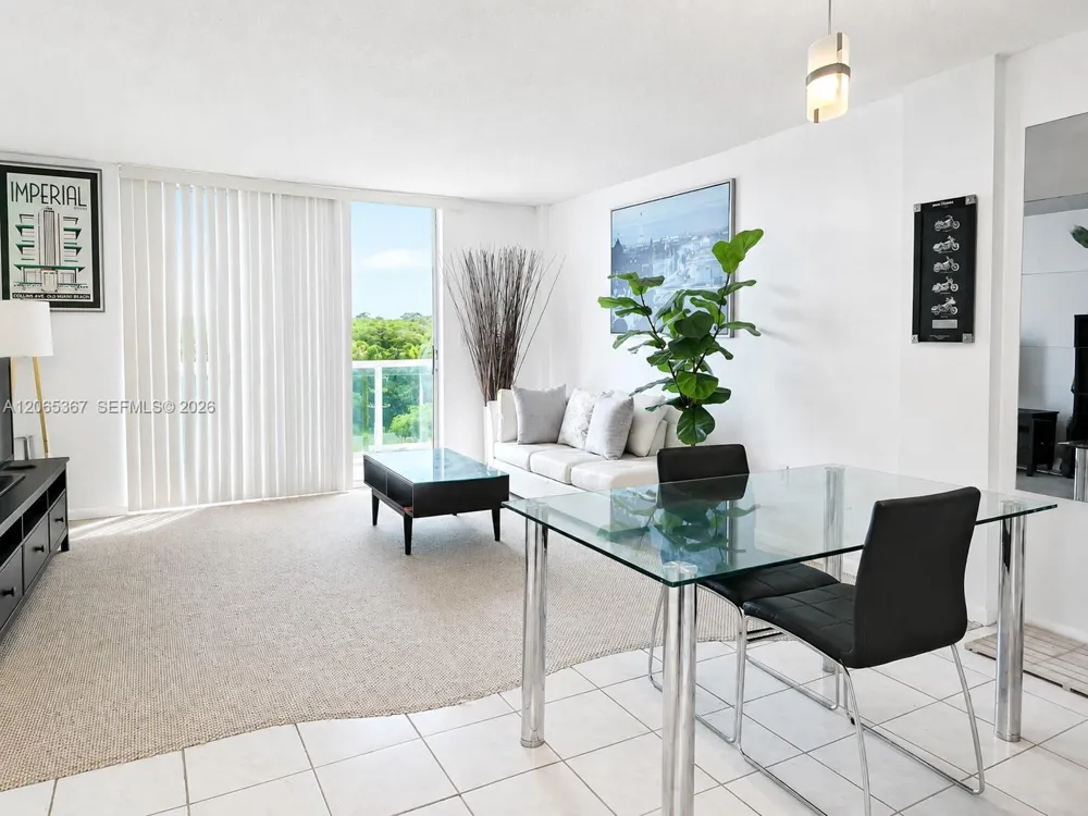 2841 NE 163rd St #608 North Miami Beach, FL 33160