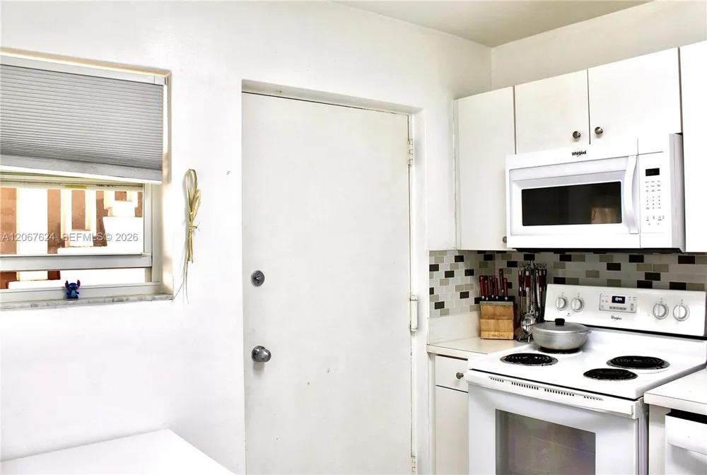 7440 Miami Lakes Dr #F212 Miami Lakes, FL 33014
